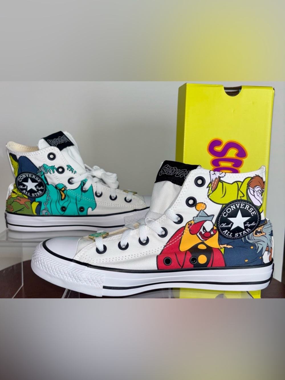 Converse Chuck Taylor All Star Hi Scooby Doo Good Guys Bad Guys NWT - Picture 3 of 7